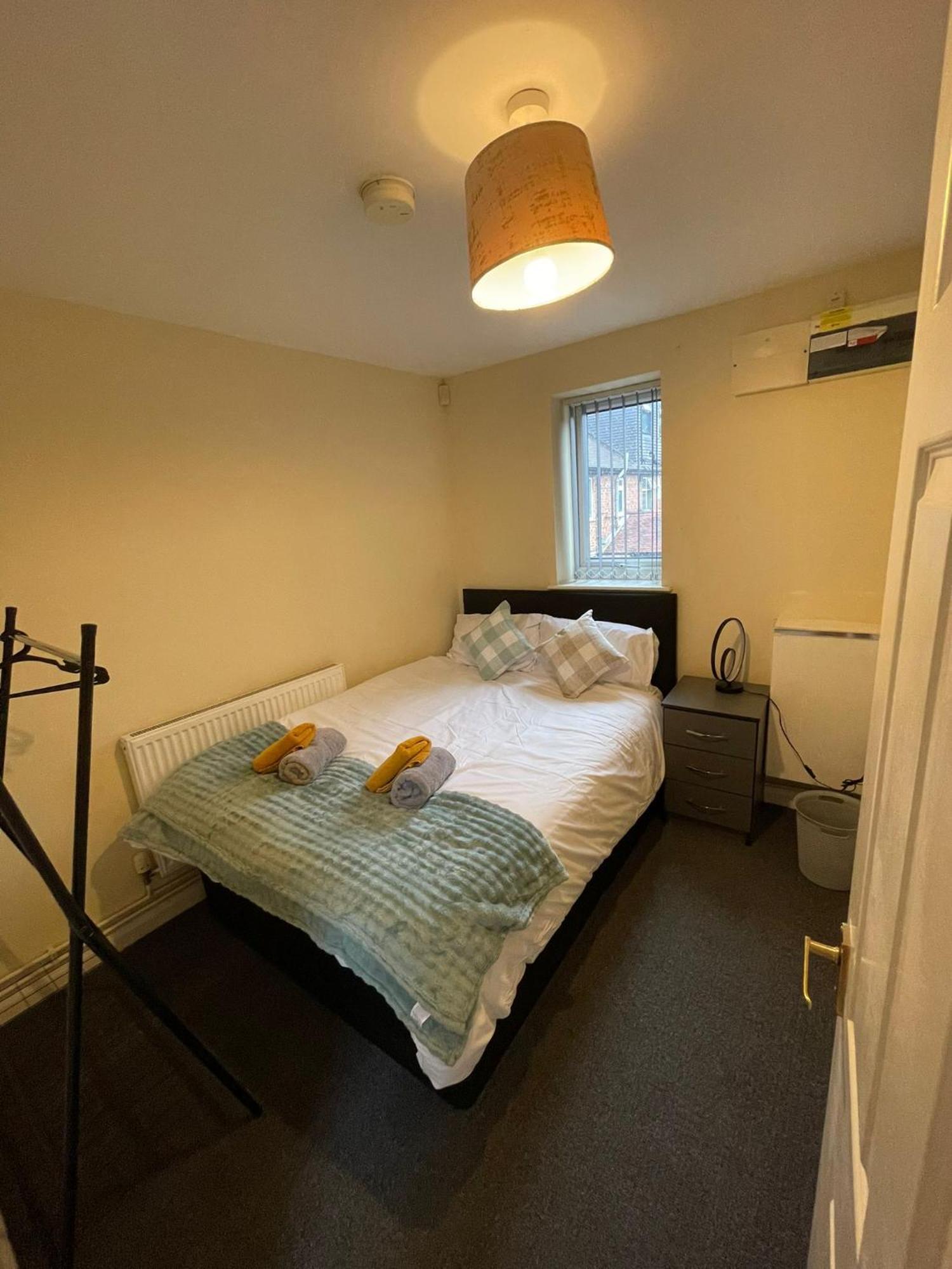 3 Bedroom At Factory Qtr *