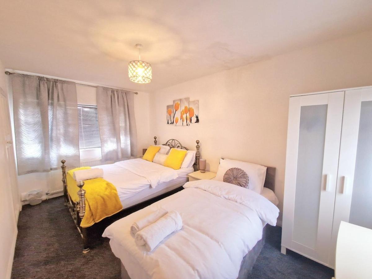 3 Bedroom Deals In Apartment Nottingham