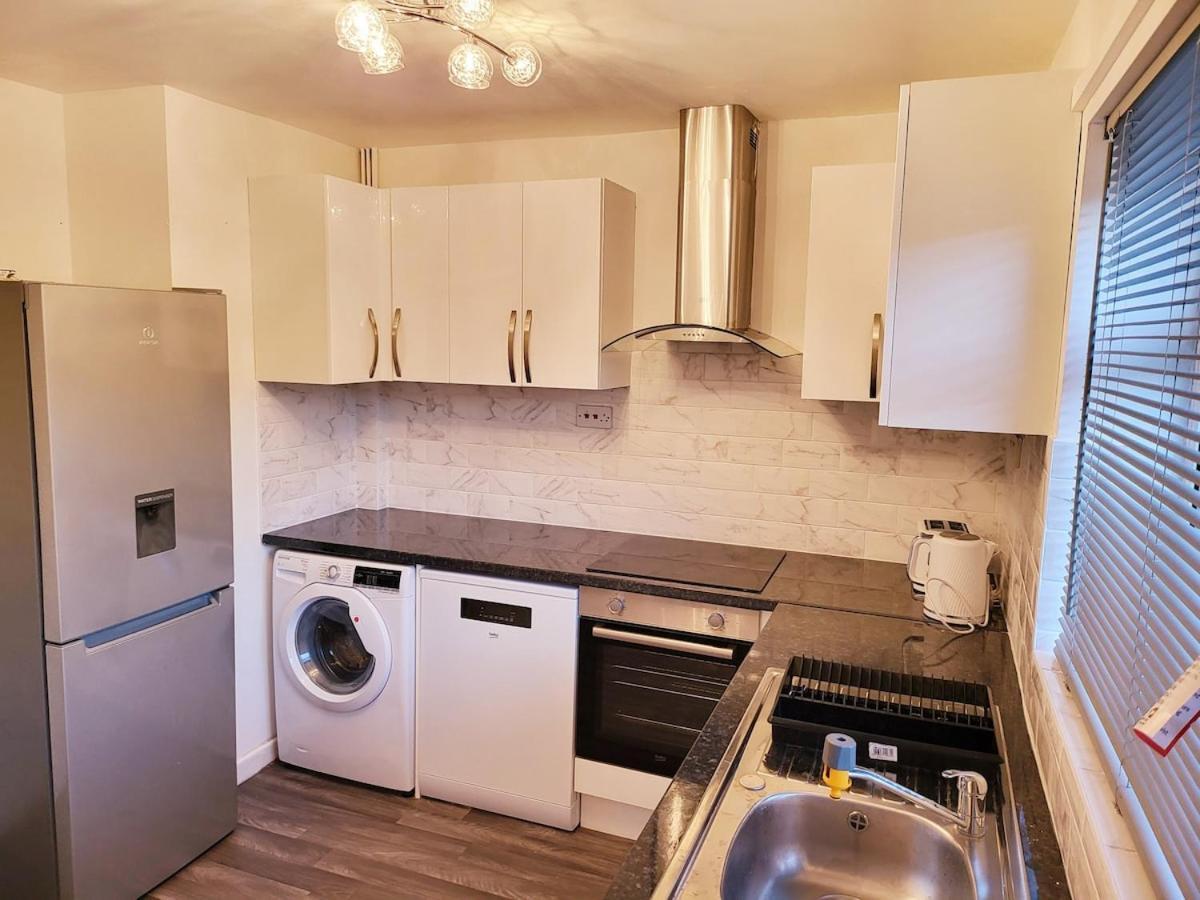 3 Bedroom Deals In *