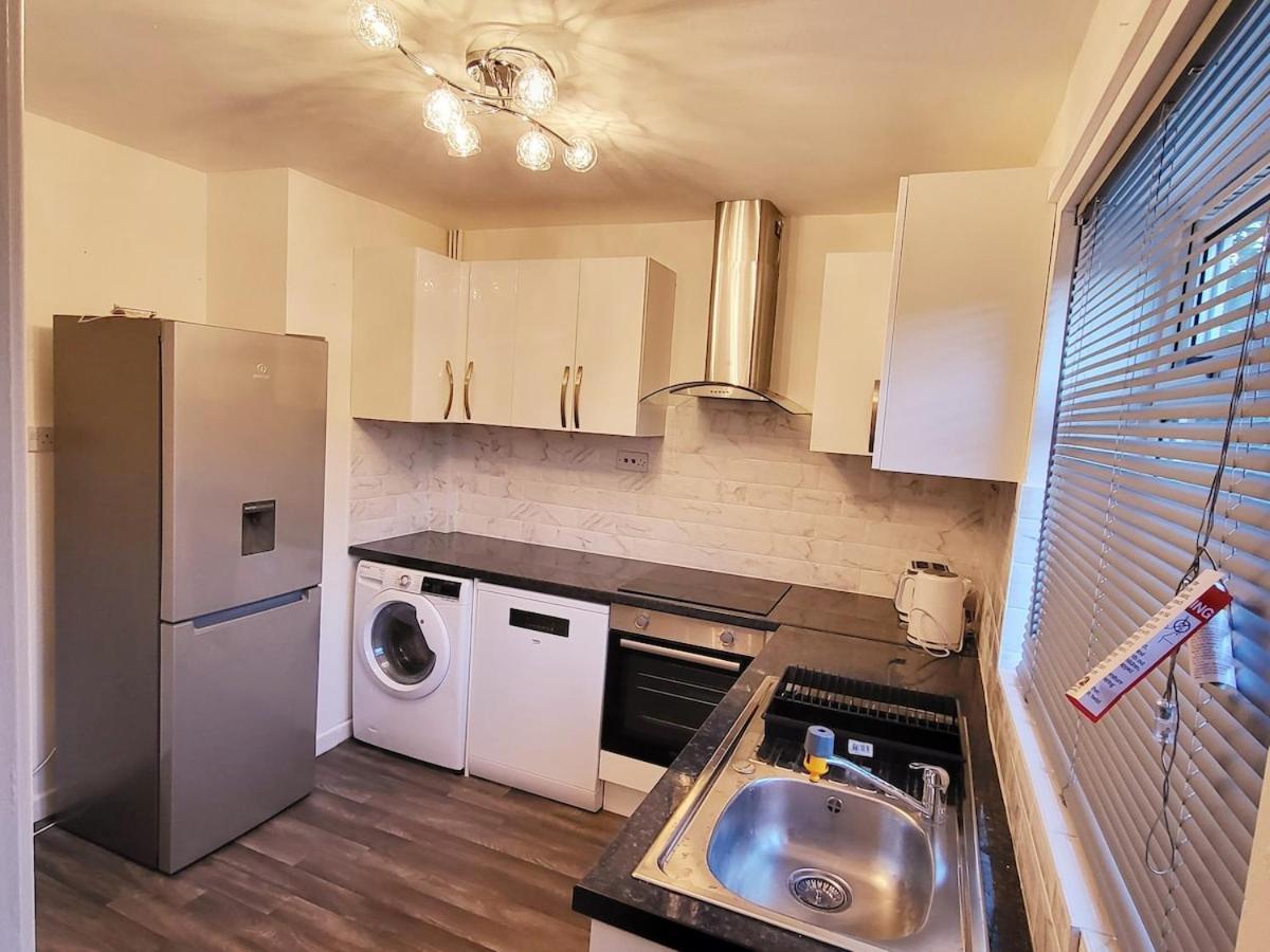Apartment 3 Bedroom Deals In