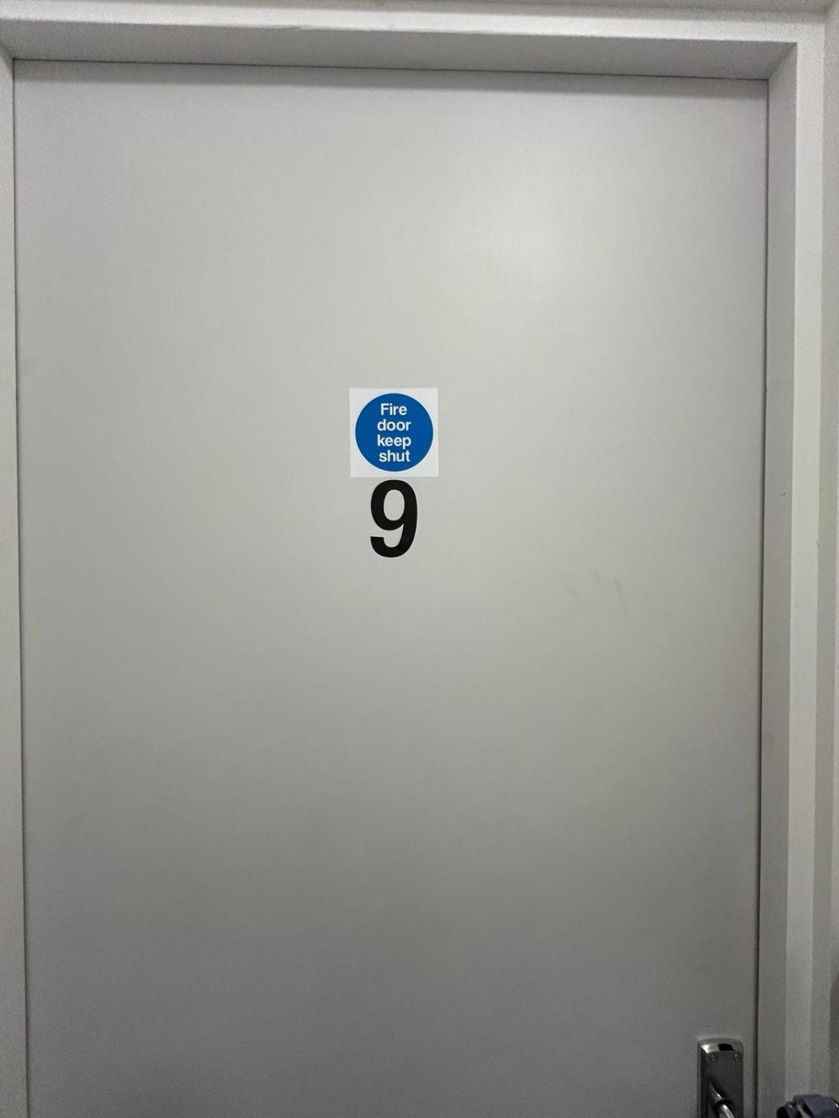 Premier - Gawthorne * Nottingham