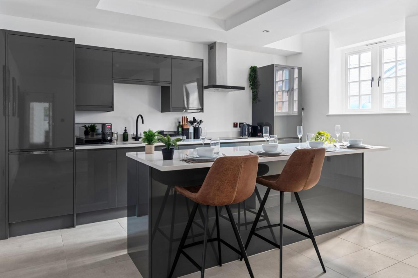 Apartment Brand New Luxury 2 Bedroom In The Market Square