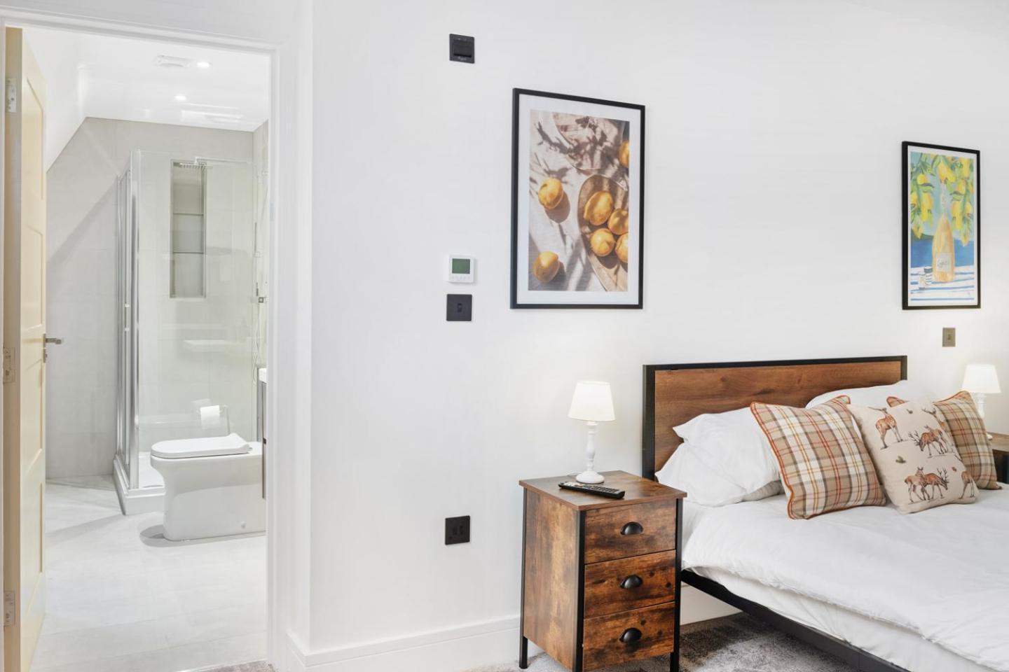 Brand New Luxury 2 Bedroom In The Market Square Apartment Nottingham