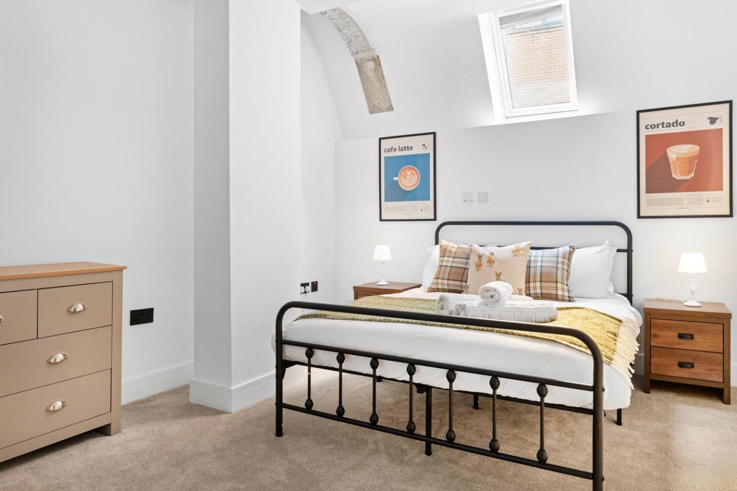 Brand New Luxury 2 Bedroom In The Market Square Nottingham