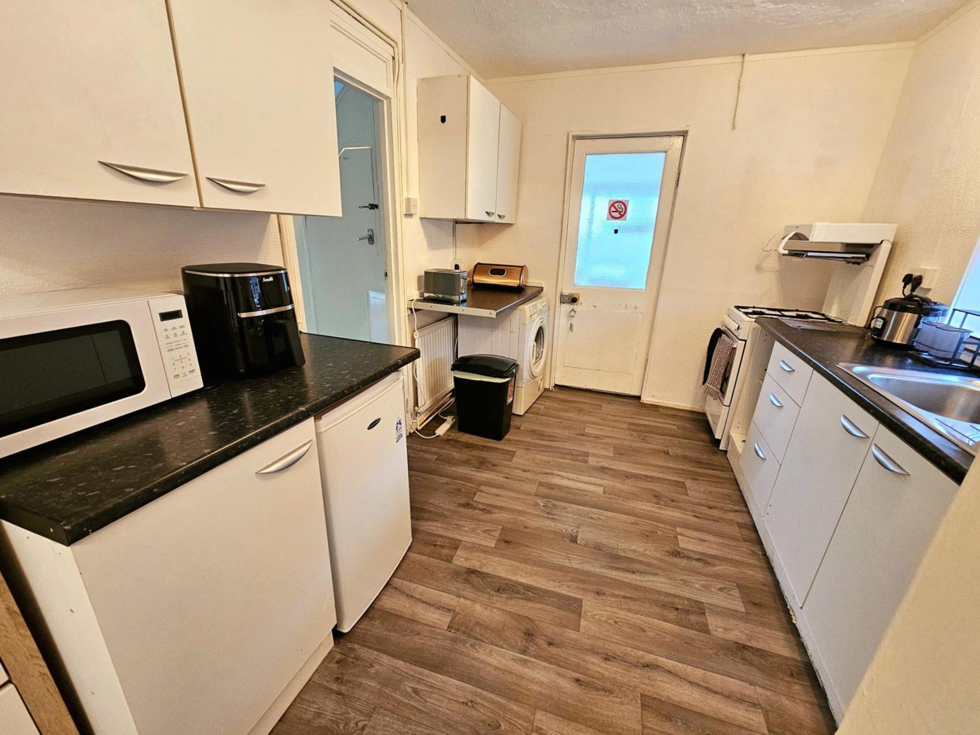 3br-5guests-parking-netflix-10mincentralnottingham *