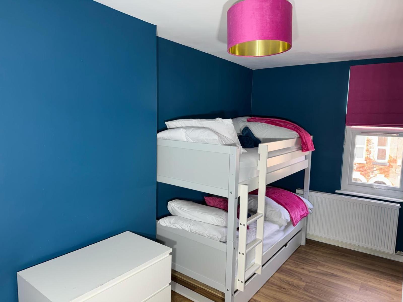 Spacious Flat Near To City Centre