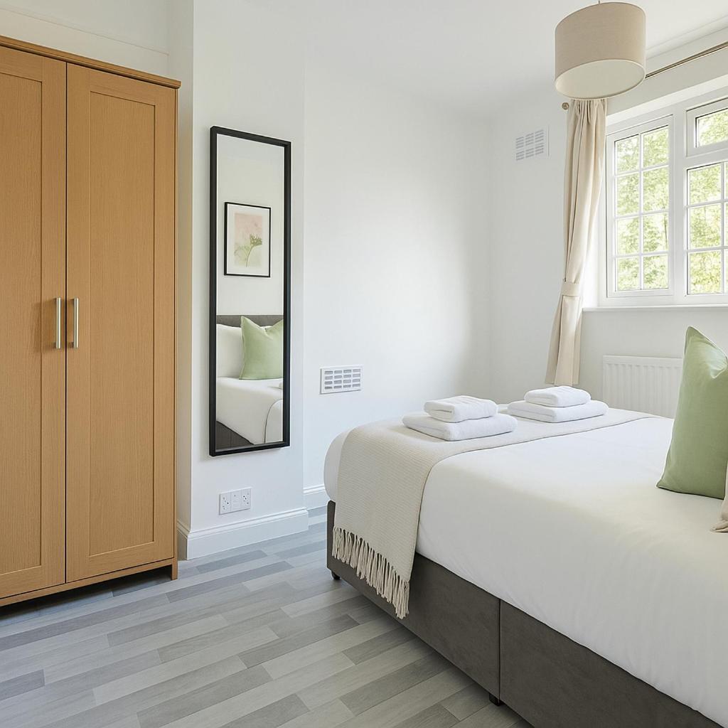 Apartment Cozy By Morden Tube