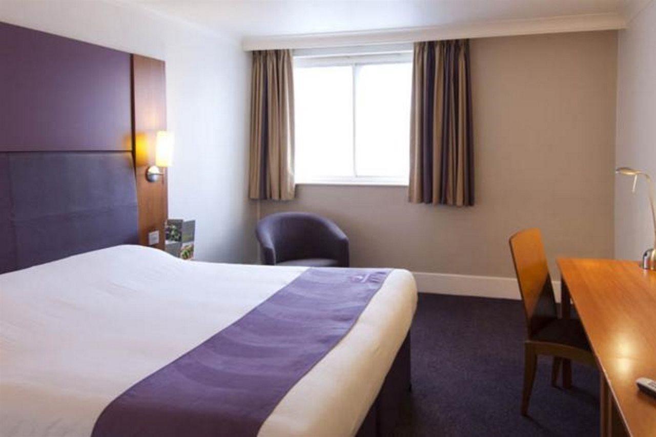 Premier West Hotel 3*