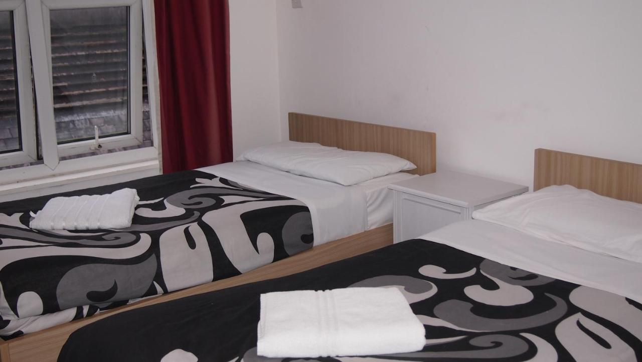 Hotel The Clarence
