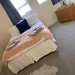 1, 48 Sneinton Hermitage Nottingham Ng2 4Bs