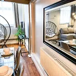 Nottingham City Centre Apartment ! - Parking Available