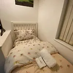 Relaxing Suite Nottingham Room