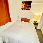 Relaxing Suite Nottingham Room