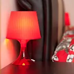 City Centre Apartment - Nightlife Location With Balcony By Motorpoint Arena And Victoria Centre Shopping Centre In Thurland Street - Outdoor Parking For Cars Or Vans At Five Pounds A Day - One Free Onsite Parking Space For One Car