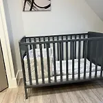 Entire Home In Nottingham For Family, Friends And Contractors
