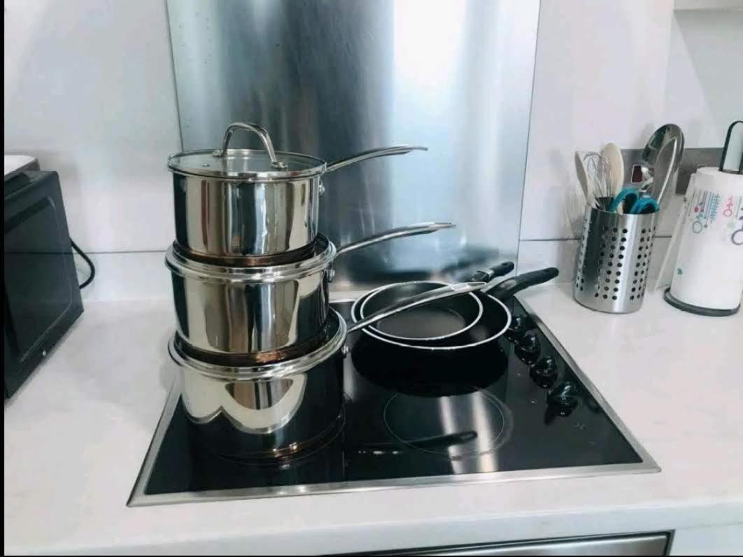Marco Island -spacious Centre 2 Bedroom * Nottingham