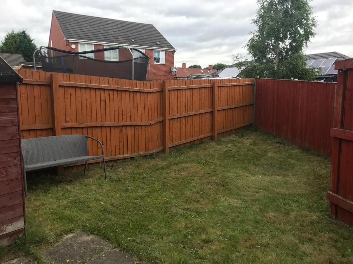 Whole House 3bedroom New Build 36 Holiday home Nottingham