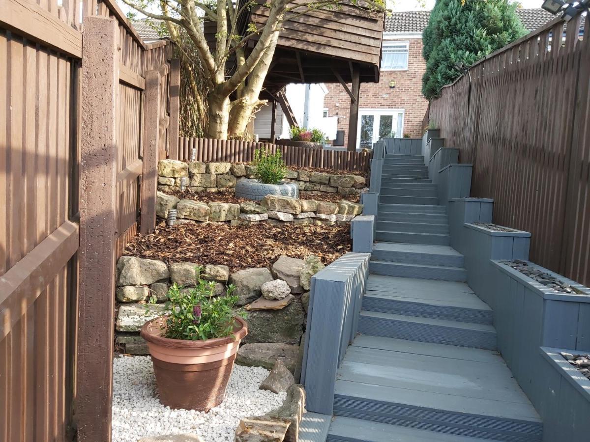 Holiday home Bakewell House - Huku Kwetu Notts -spacious 3 Bedroom House - Suitable & Affordable Group - Business Travellers Nottingham