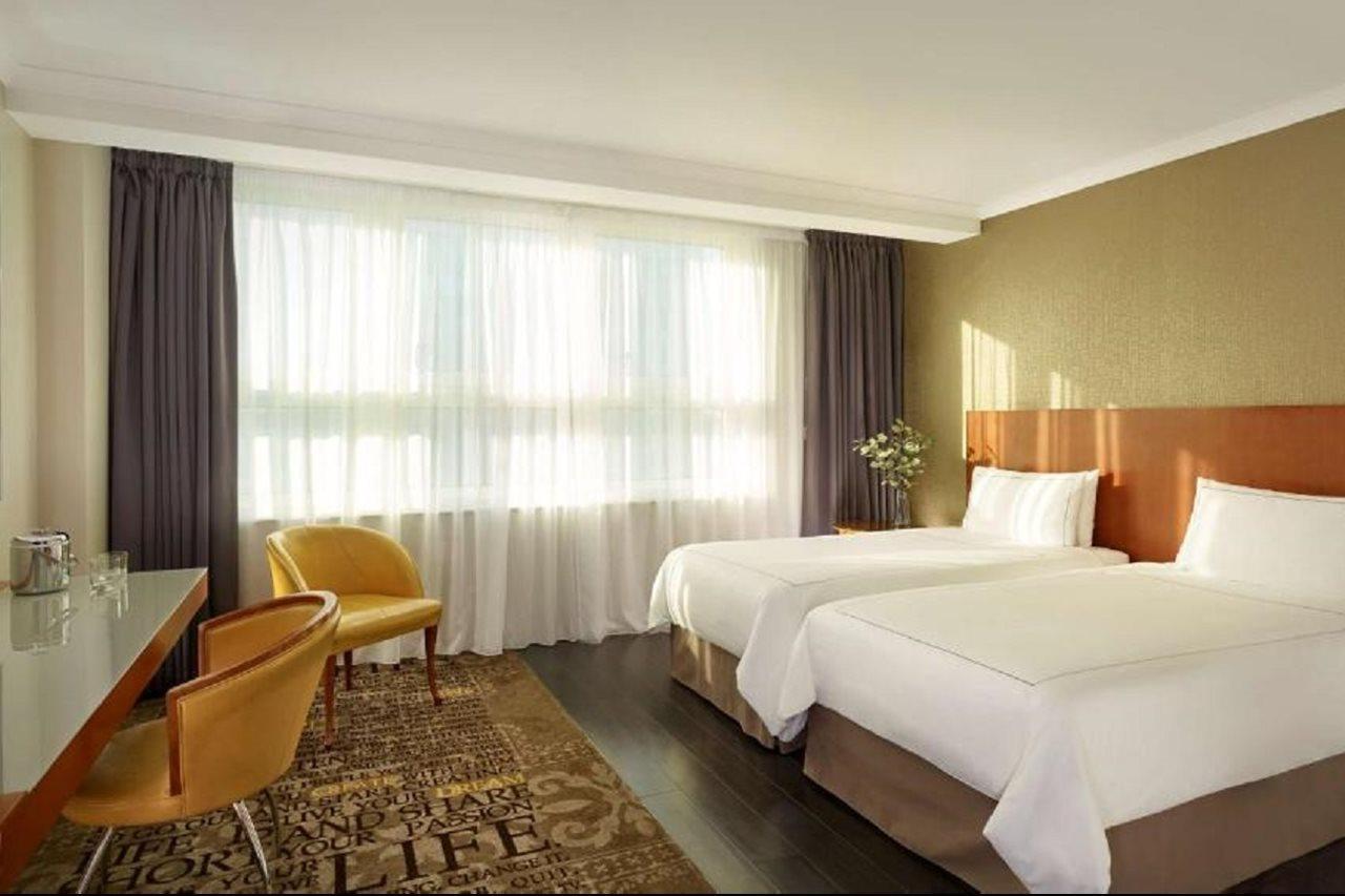 Park Plaza
