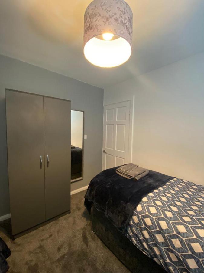 Cosy 3 Bedroom House, Free Parking & Wifi Apartment Nottingham