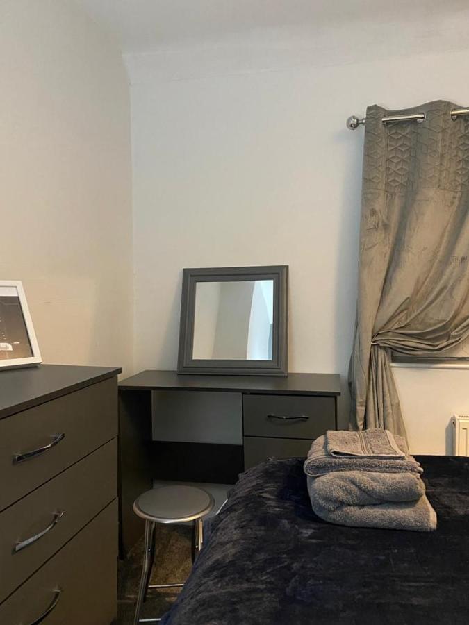 Apartment Cosy 3 Bedroom House, Free Parking & Wifi Nottingham