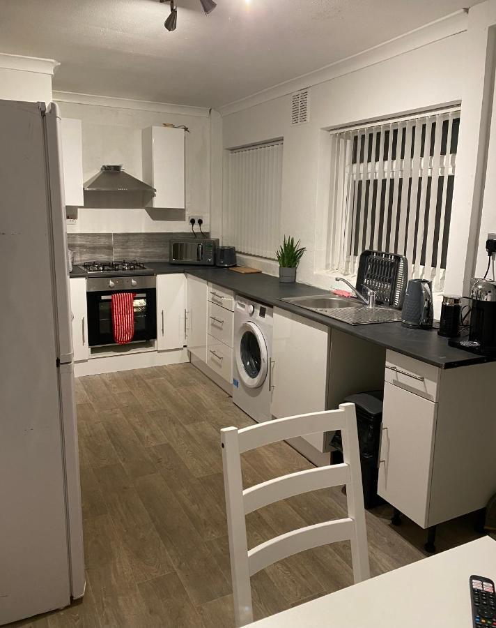 Apartment Cosy 3 Bedroom House, Free Parking & Wifi Nottingham