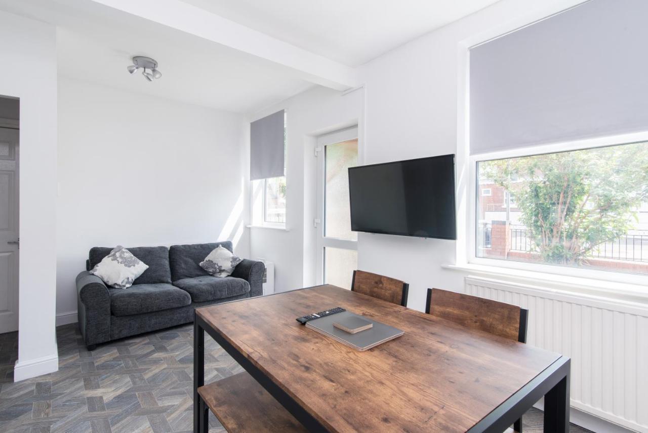 The Linden Grove Apartment *