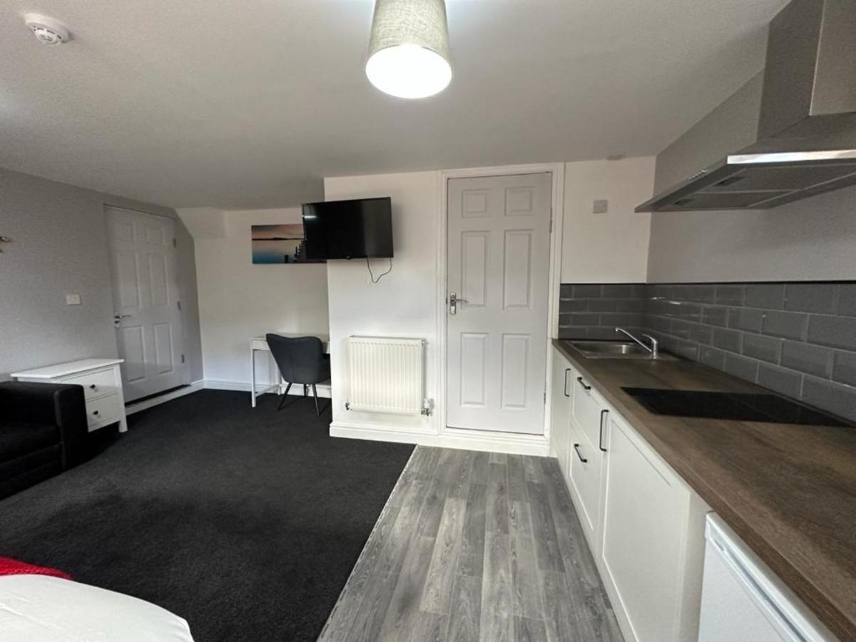 The Fishpond - Premier Aparthotel Nottingham