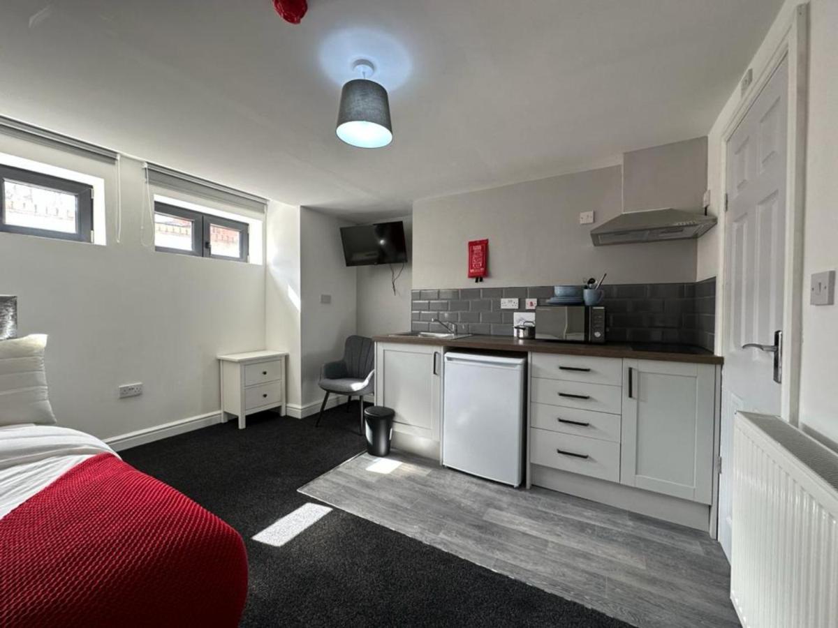 The Fishpond - Premier Aparthotel Nottingham