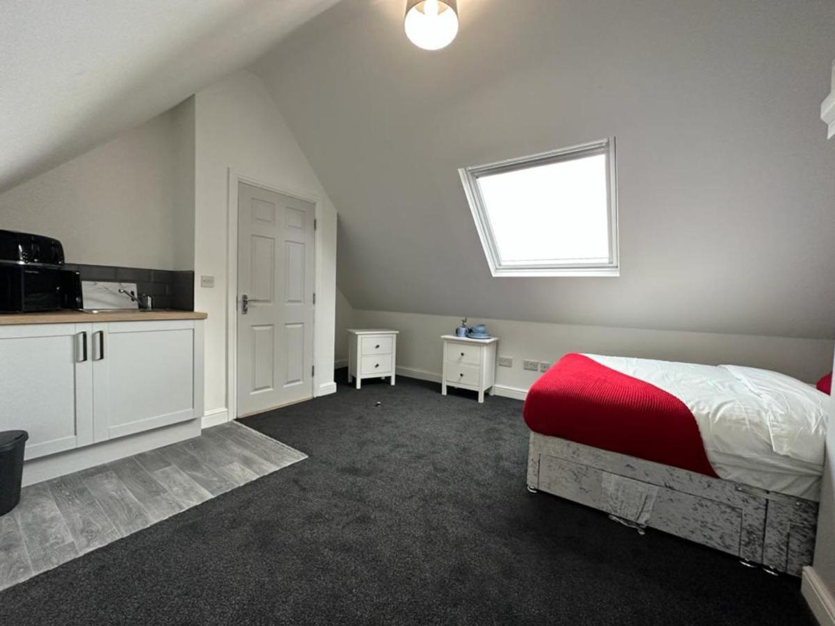 The Fishpond - Premier Aparthotel Nottingham