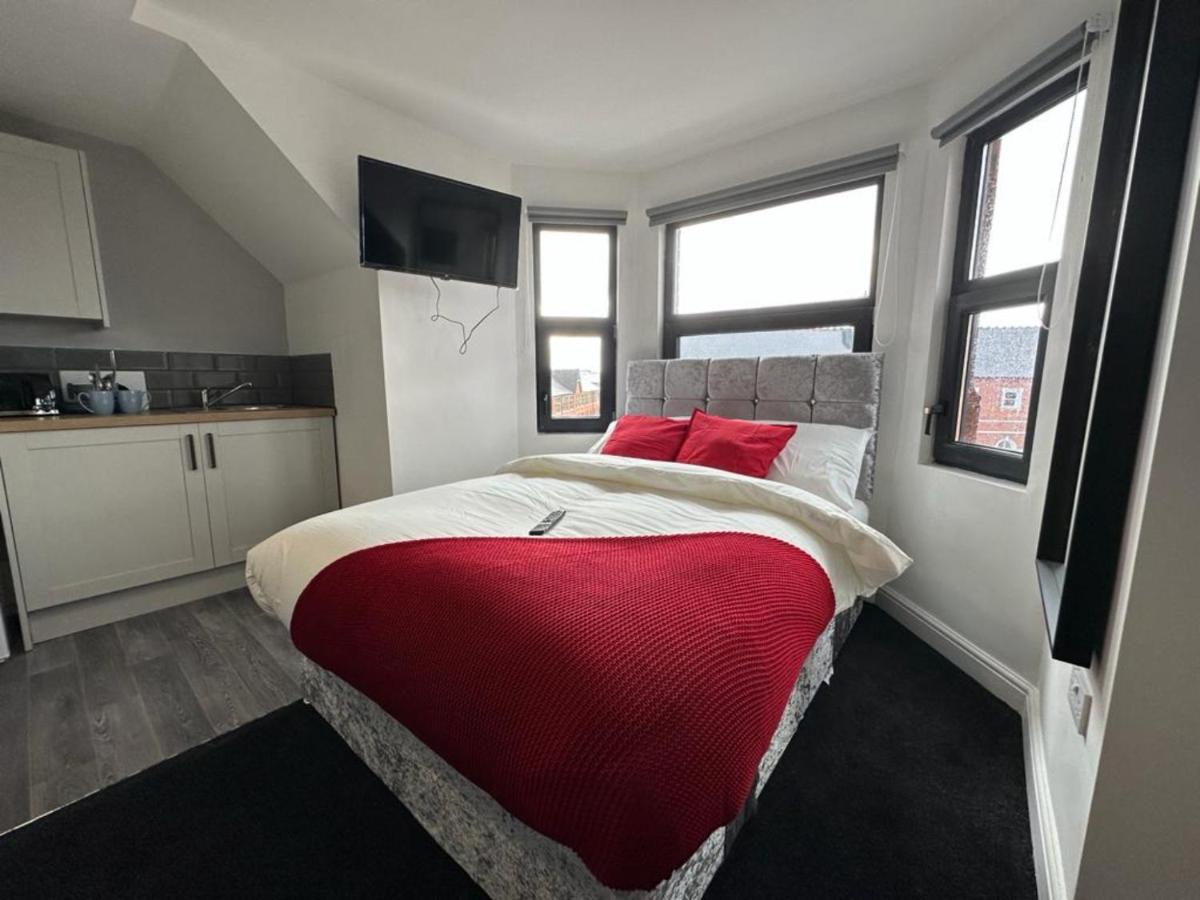 The Fishpond - Premier Aparthotel Nottingham