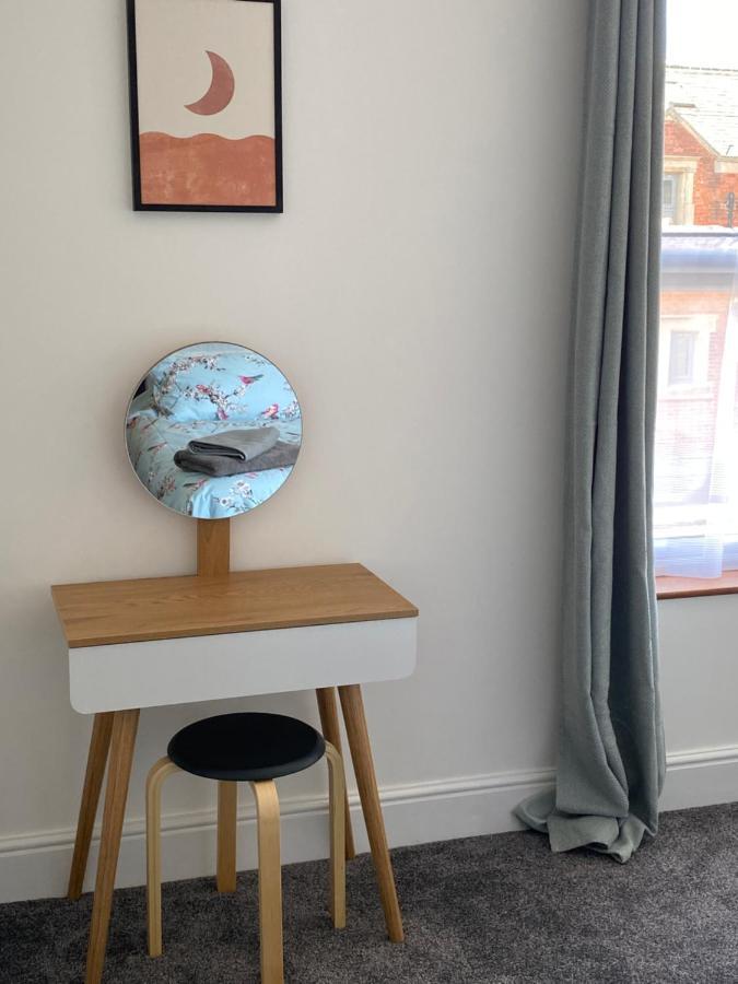 Comfortable 2 Bedroom From With Parking * Nottingham