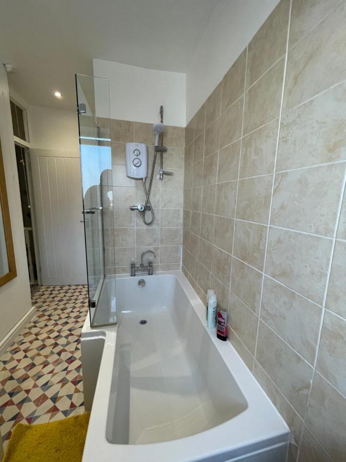 Nottingham Home Stay