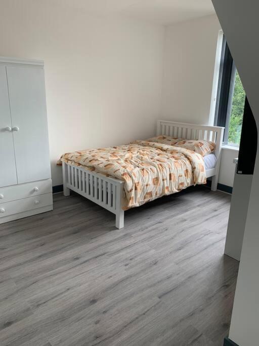 Newly Refurbished Studio, Great Location 8 Aparthotel Nottingham