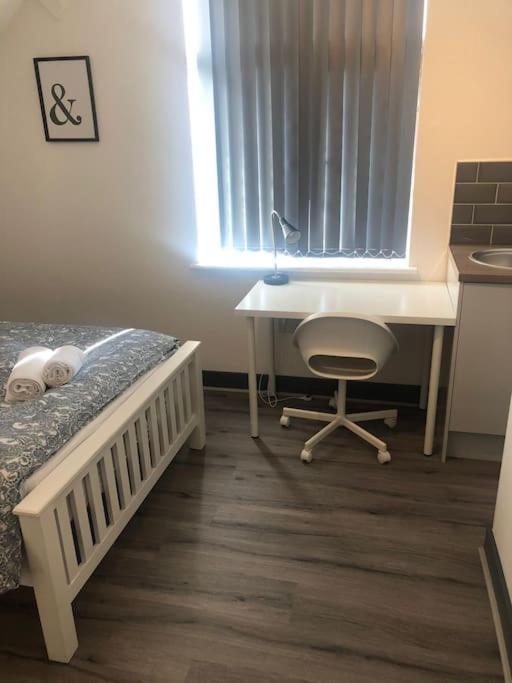 Aparthotel Newly Refurbished Studio, Great Location 8 Nottingham