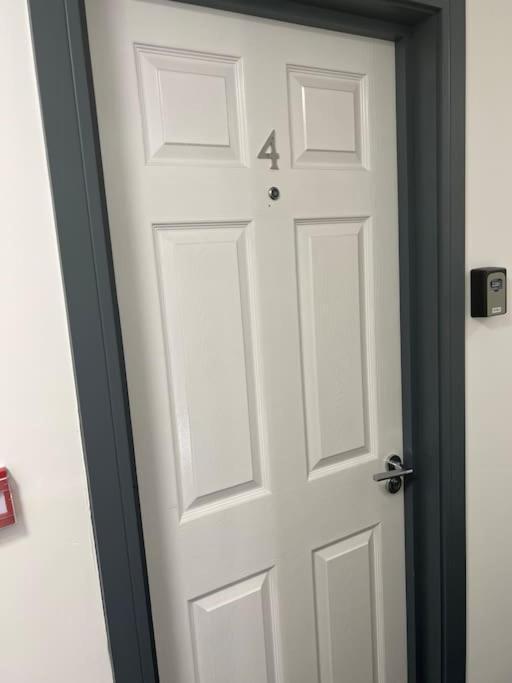 Aparthotel Newly Refurbished Studio, Great Location 8 Nottingham