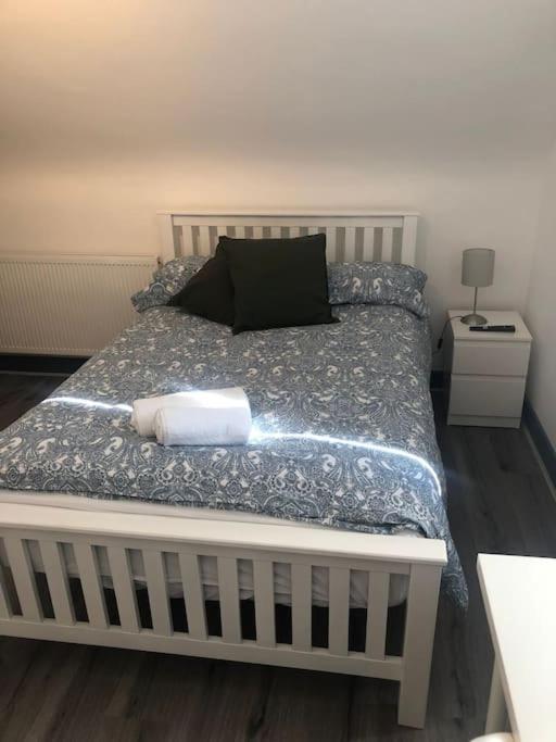 Newly Refurbished Studio, Great Location 8 * Nottingham