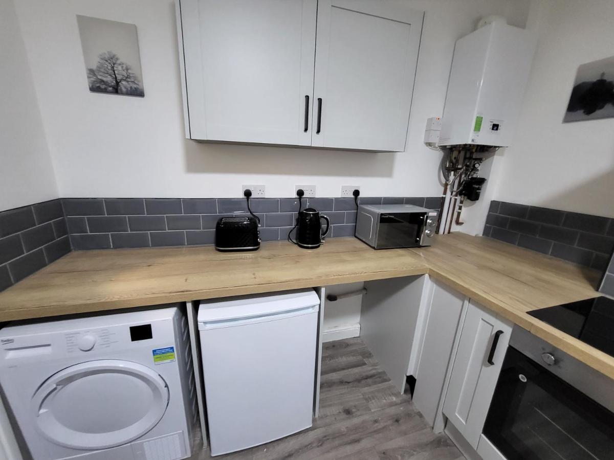 Affordable Comfort On Alfreton Road - Ideal For Savvy Travelers