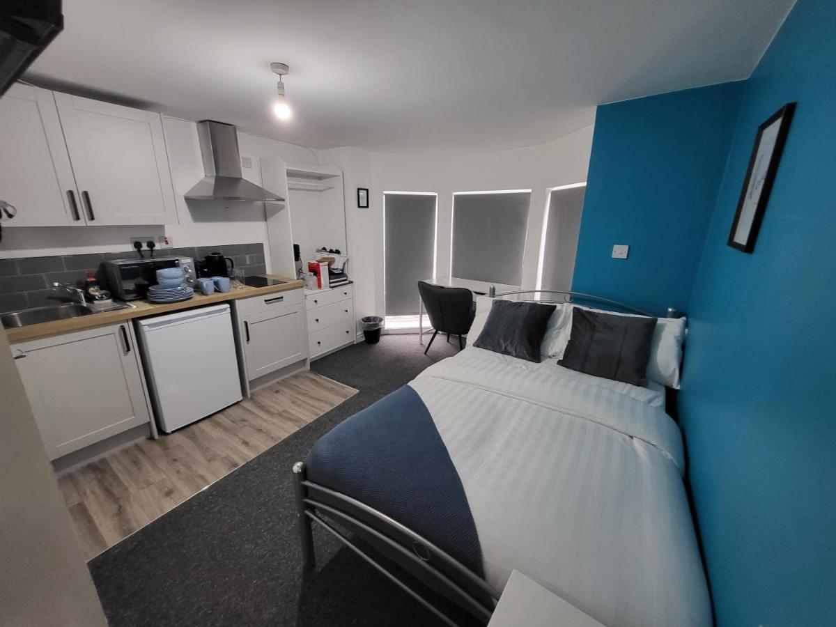 Aparthotel Affordable Comfort On Alfreton Road - Ideal For Savvy Travelers