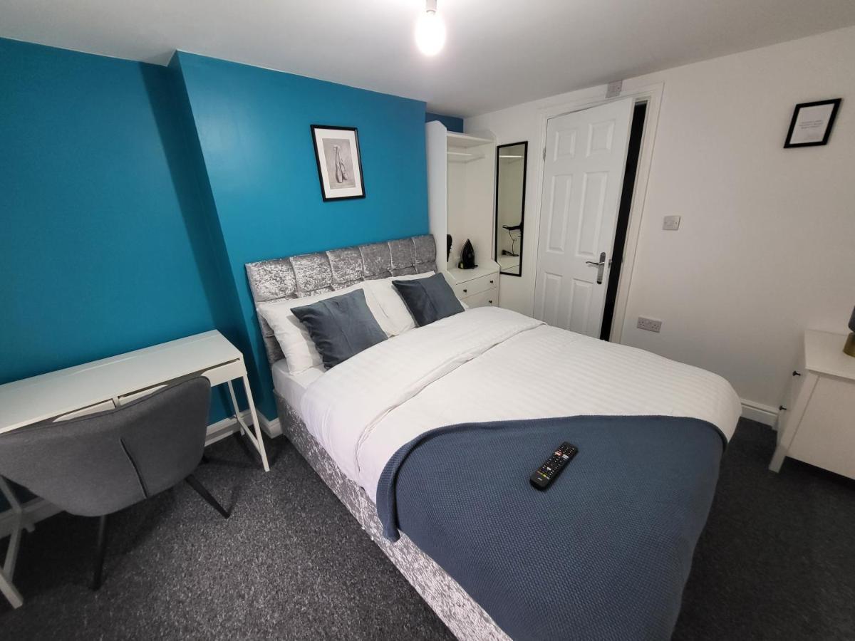 Aparthotel Affordable Comfort On Alfreton Road - Ideal For Savvy Travelers *