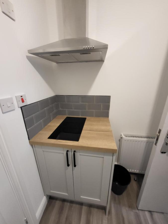 Affordable Comfort On Alfreton Road - Ideal For Savvy Travelers