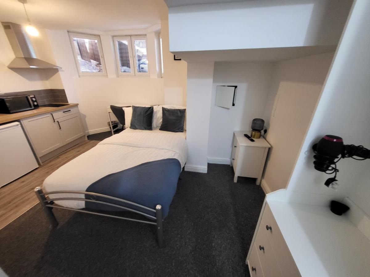 Aparthotel Affordable Comfort On Alfreton Road - Ideal For Savvy Travelers *
