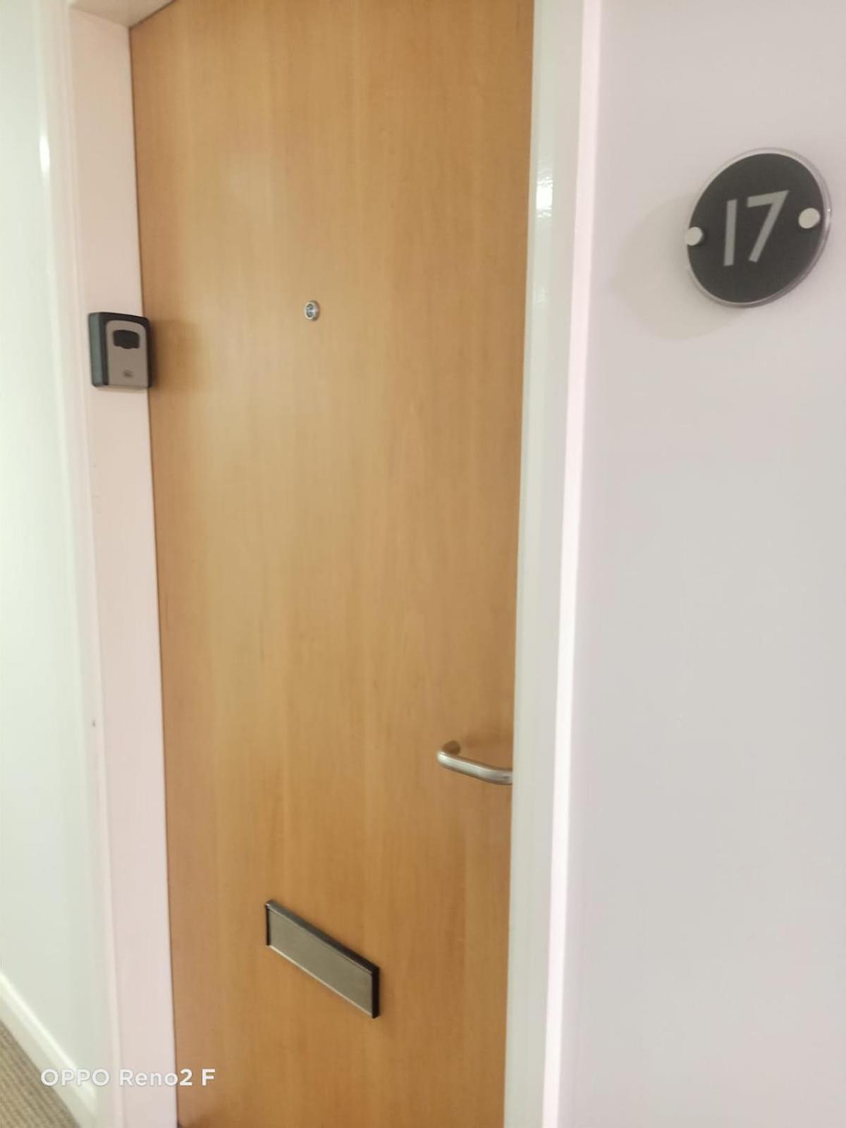 2 Bed Flat Centre Of Lace Market Apartment