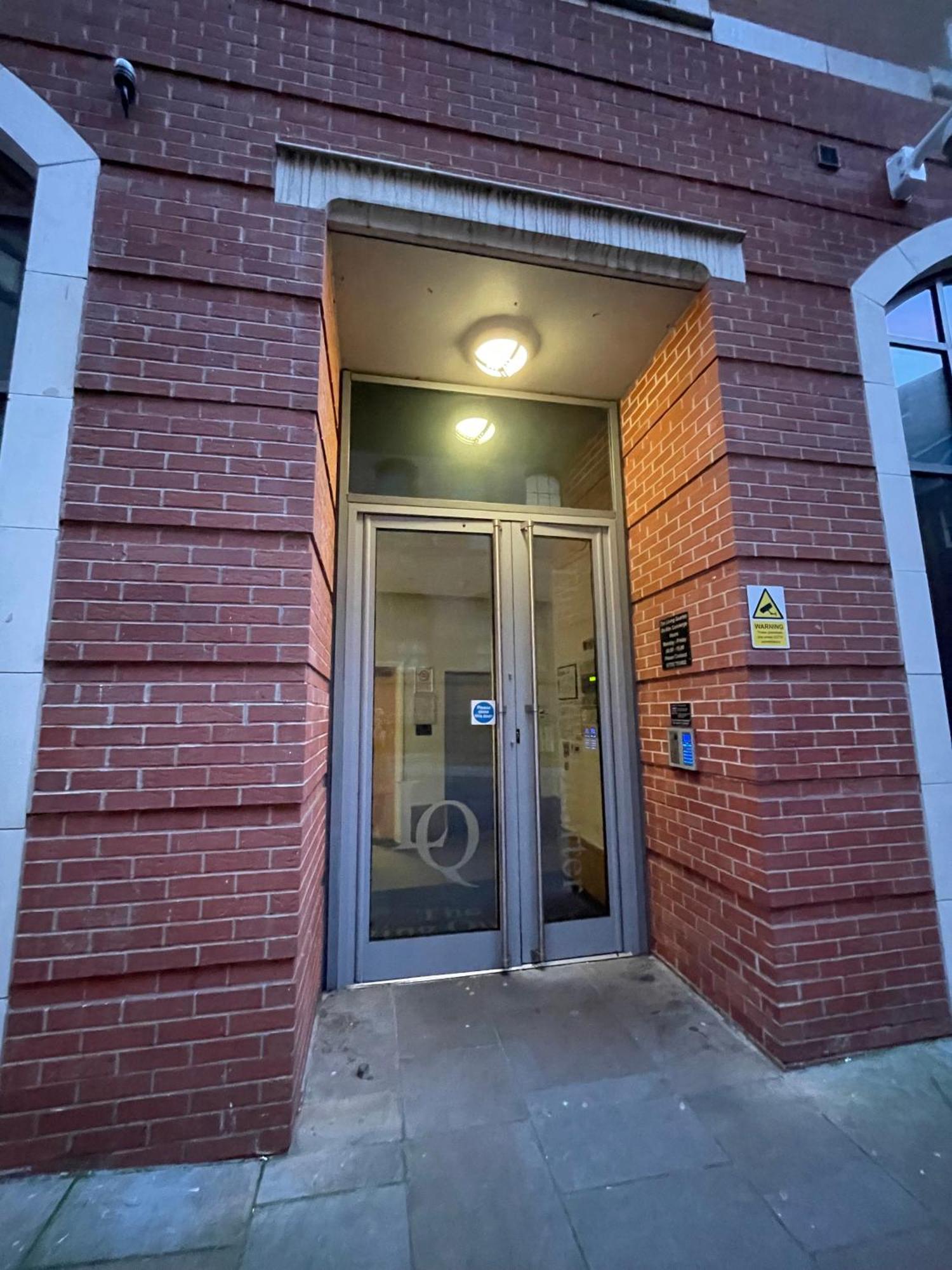 2 Bed Flat Centre Of Lace Market Apartment *