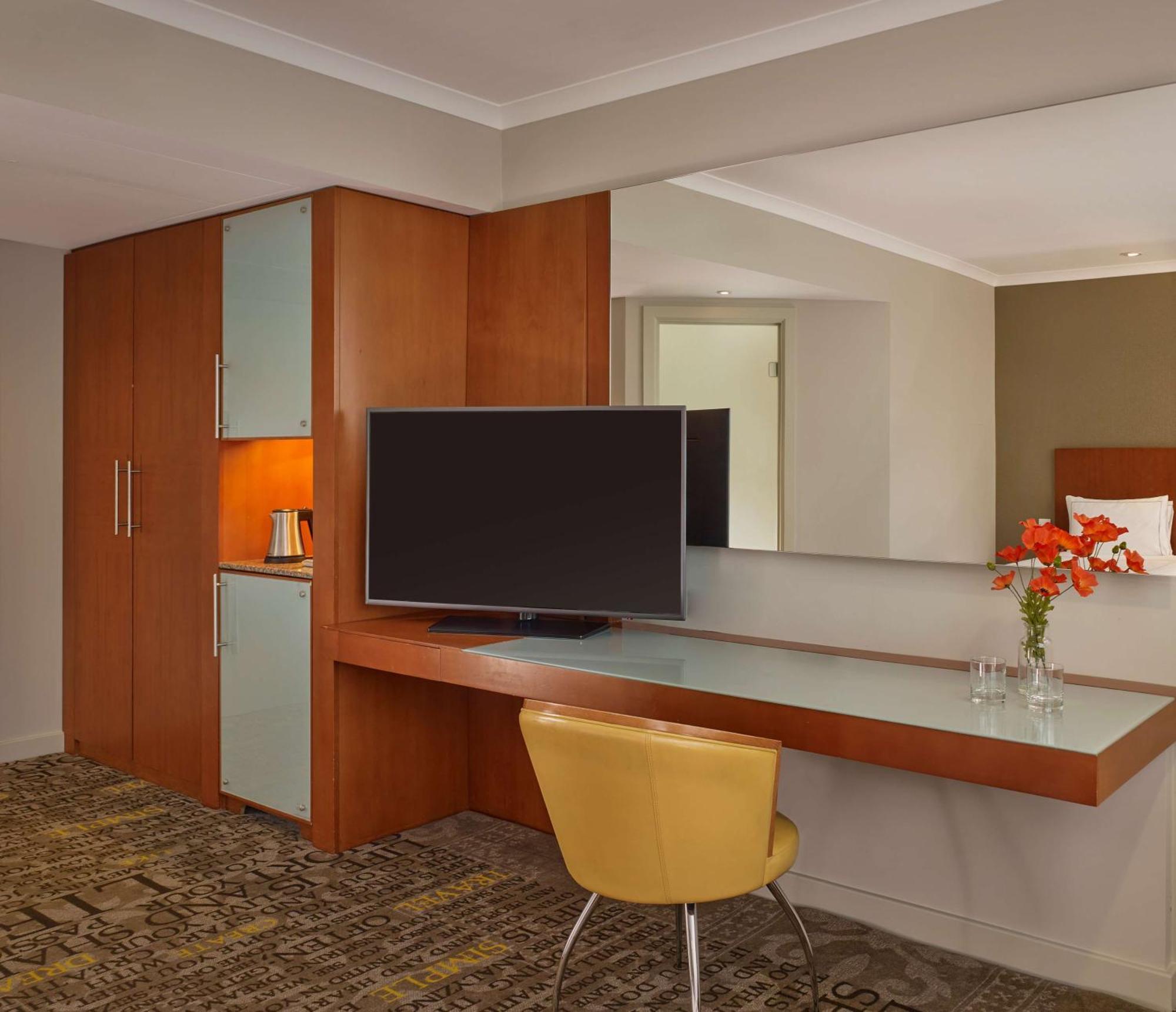 Hotel Park Plaza 4*