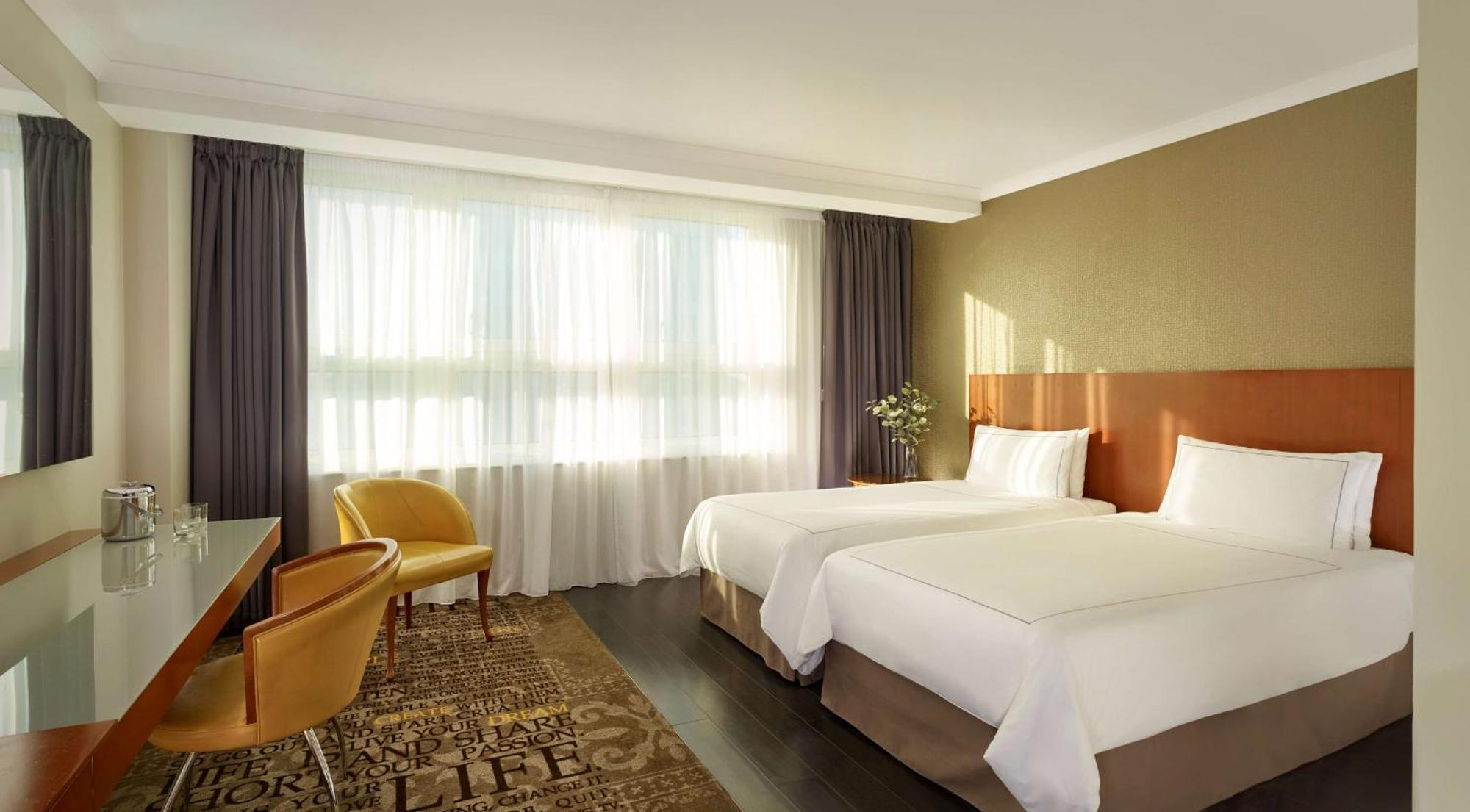 Park Plaza