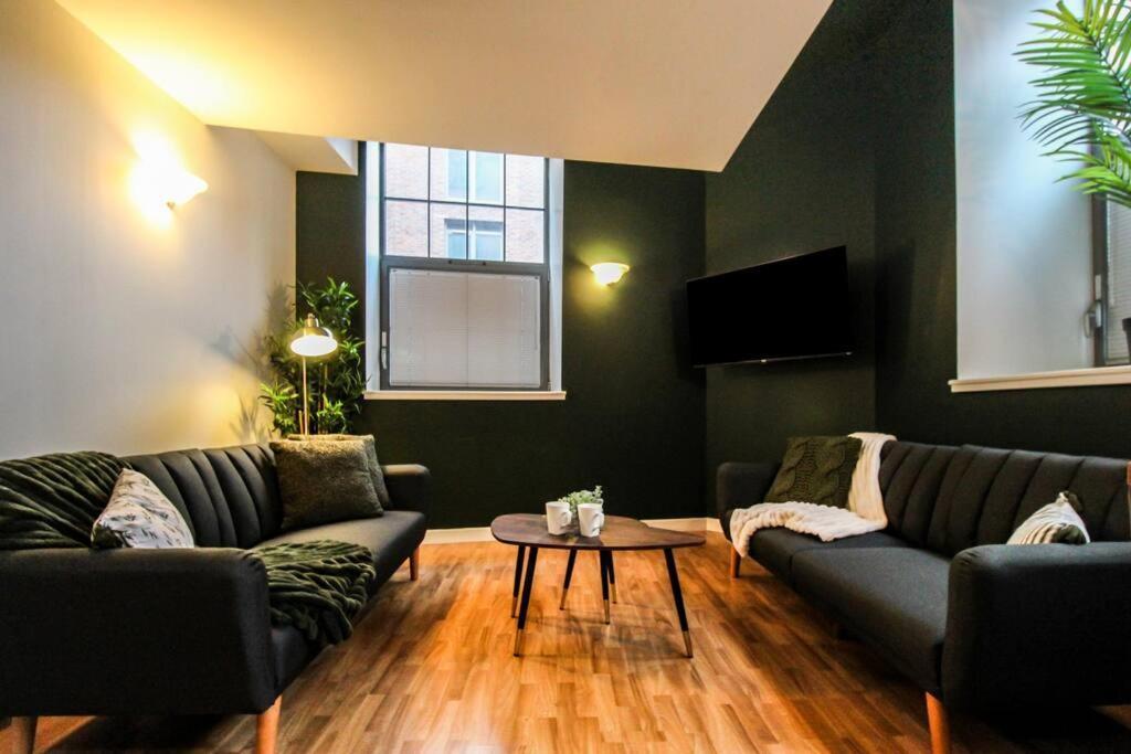 Apartment Spacious 2 Bedroom With Free Parking *