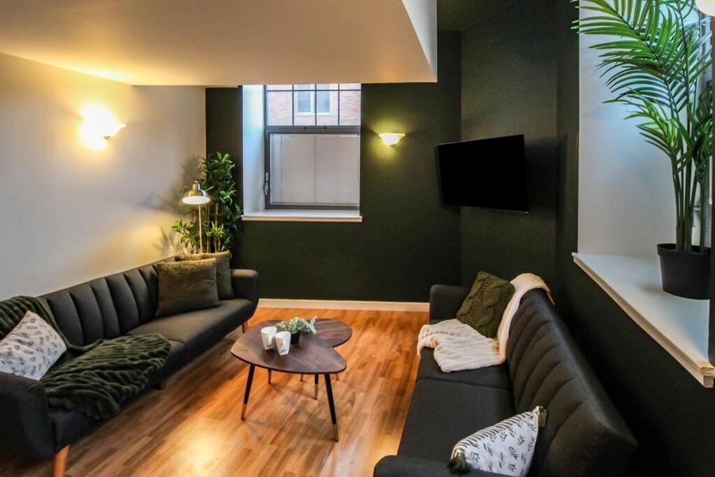 Apartment Spacious 2 Bedroom With Free Parking