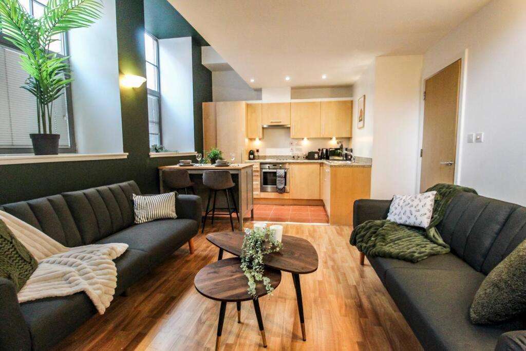 Apartment Spacious 2 Bedroom With Free Parking