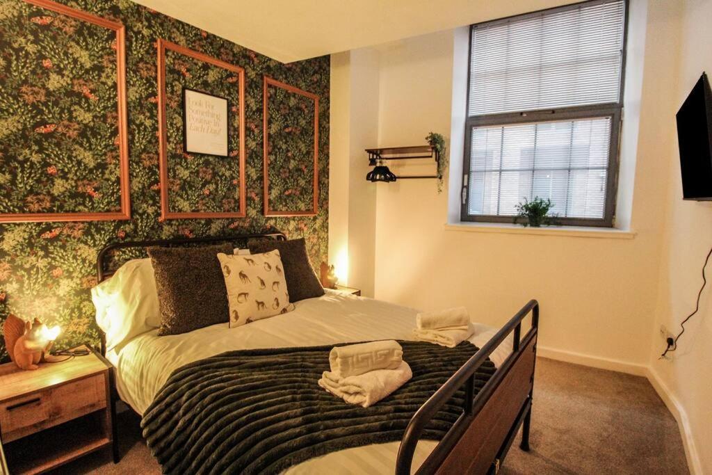 Spacious 2 Bedroom With Free Parking *